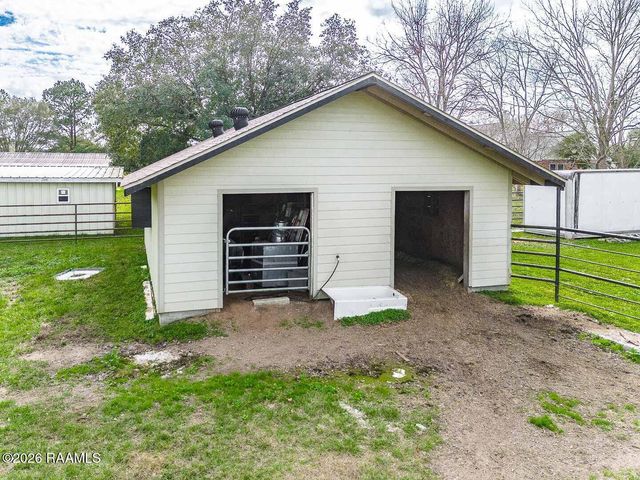 701 Louis Arceneaux Road, Lafayette, LA 70507