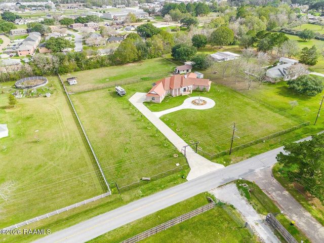 701 Louis Arceneaux Road, Lafayette, LA 70507