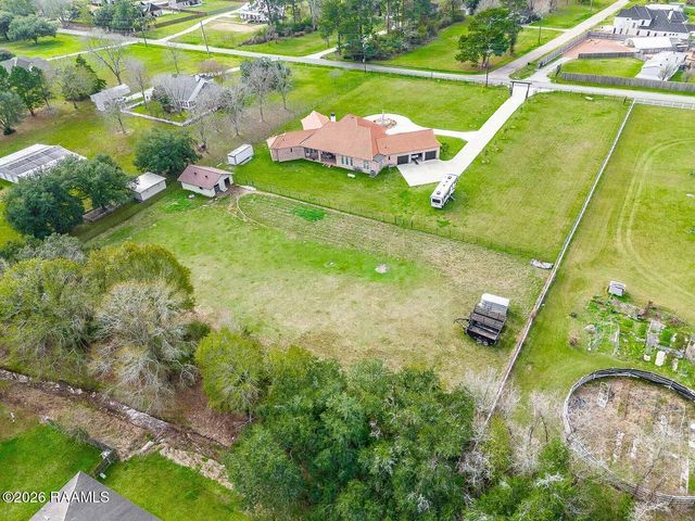 701 Louis Arceneaux Road, Lafayette, LA 70507