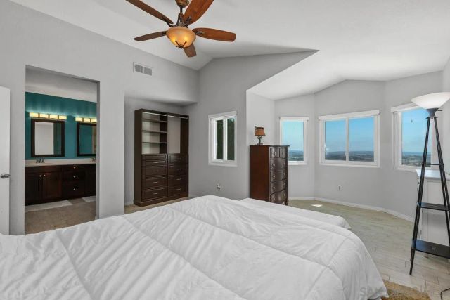 14438 Callejon Musica, San Diego, CA 92129