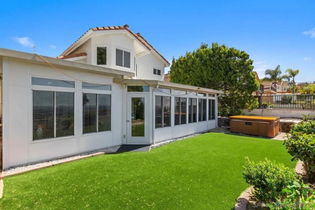 14438 Callejon Musica, San Diego, CA 92129
