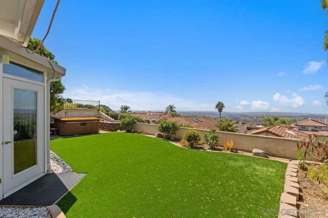 14438 Callejon Musica, San Diego, CA 92129
