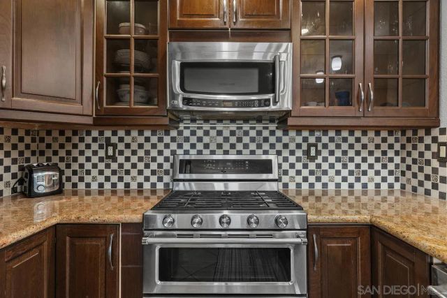 14438 Callejon Musica, San Diego, CA 92129