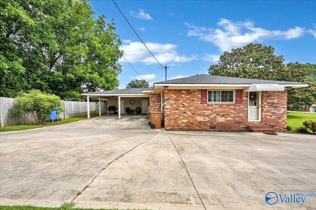 609 Bethel Road NE, Hartselle, AL 35640