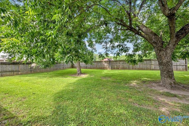 609 Bethel Road NE, Hartselle, AL 35640