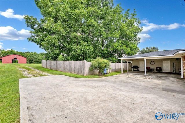 609 Bethel Road NE, Hartselle, AL 35640