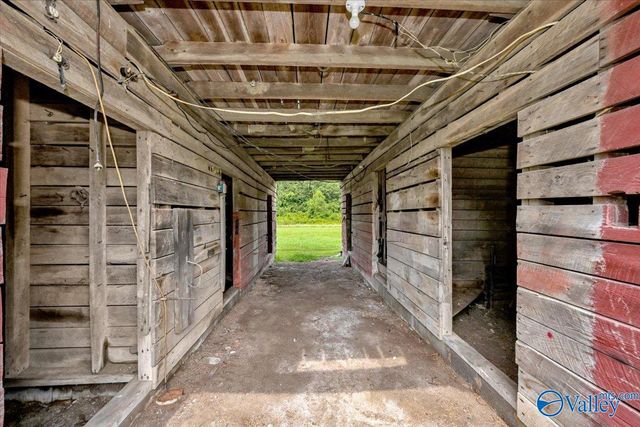 609 Bethel Road NE, Hartselle, AL 35640