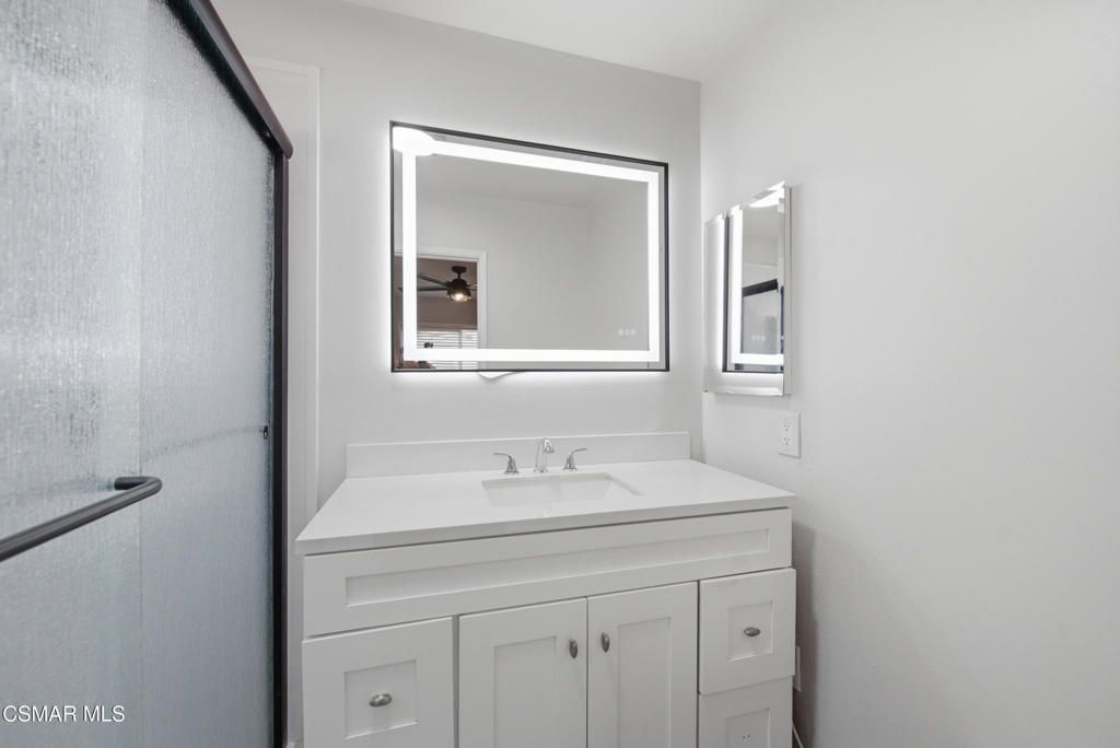 Image 16 of property listing at 3055 Waco Avenue, Simi Valley, CA 93063