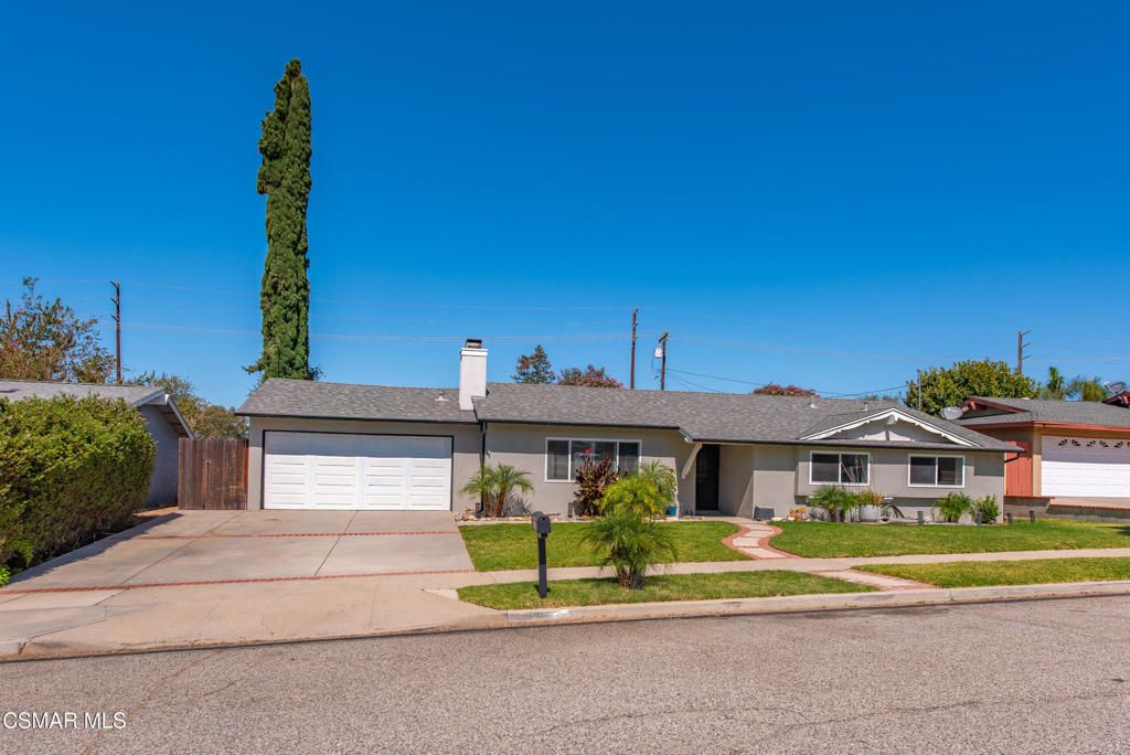 Image 3 of property listing at 3055 Waco Avenue, Simi Valley, CA 93063