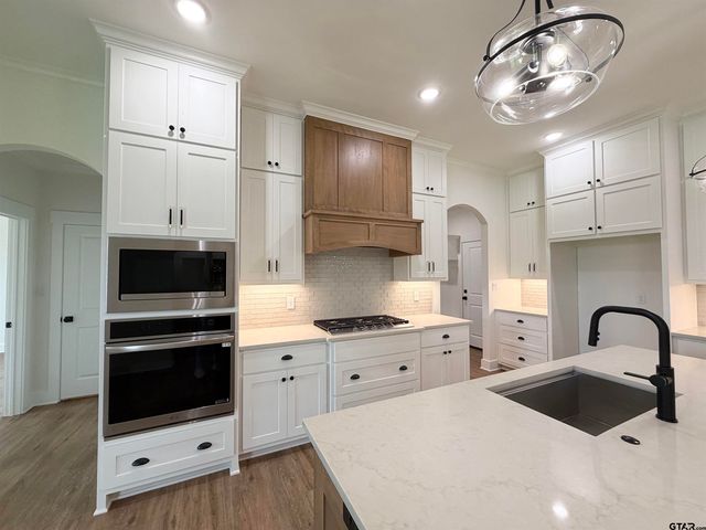 349 Heritage Way, Bullard, TX 75757