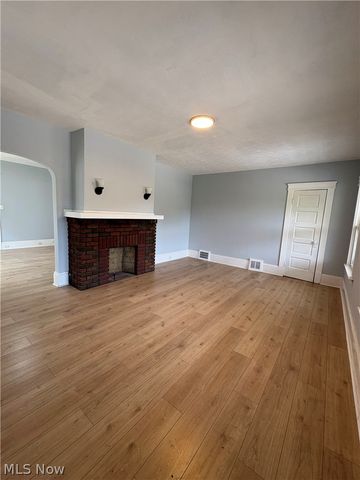 946 E 79th Street 2, Cleveland, OH 44103