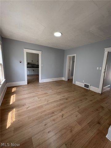 946 E 79th Street 2, Cleveland, OH 44103