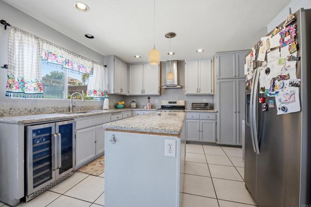 2077 Westwood Road, Vista, CA 92083