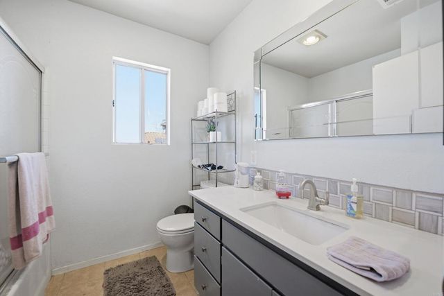 2077 Westwood Road, Vista, CA 92083