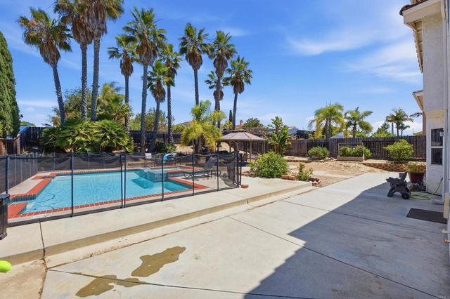 2077 Westwood Road, Vista, CA 92083