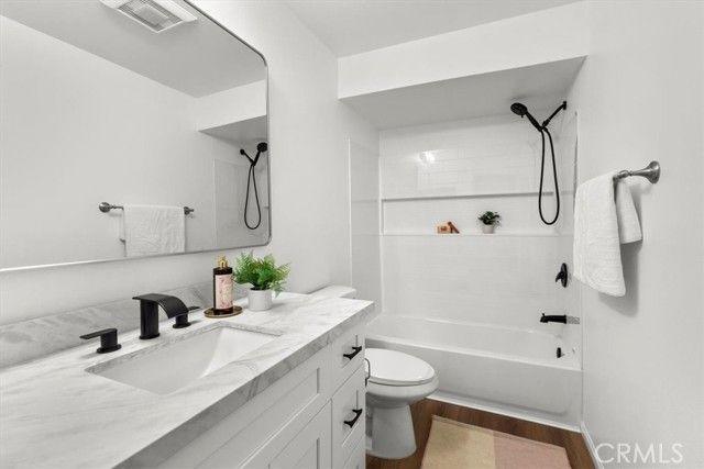 576 N Bellflower Blvd 128, Long Beach, CA 90814