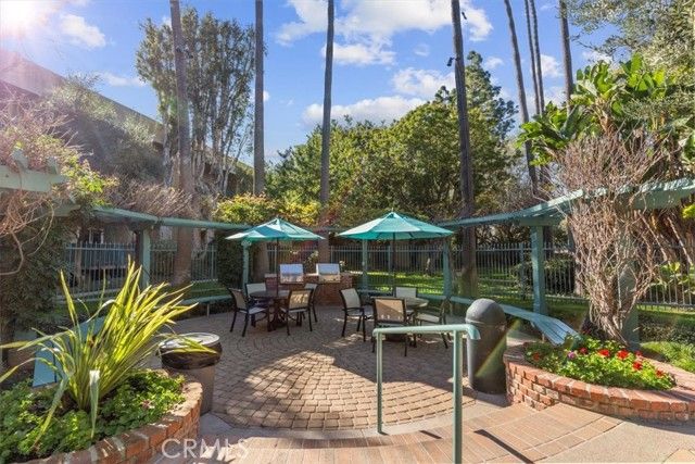 576 N Bellflower Blvd 128, Long Beach, CA 90814