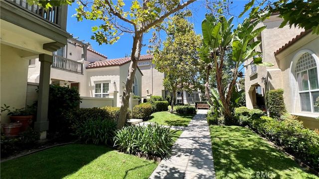 215 Terra Cotta, Irvine, CA 92603