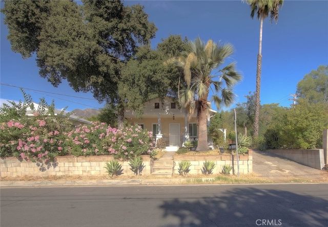 10610 Woodward, Sunland, CA 91040