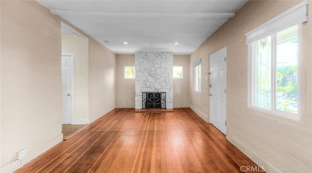 10610 Woodward, Sunland, CA 91040