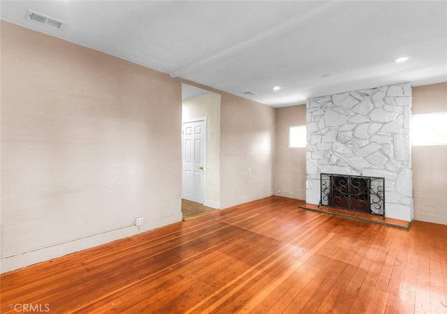 10610 Woodward, Sunland, CA 91040