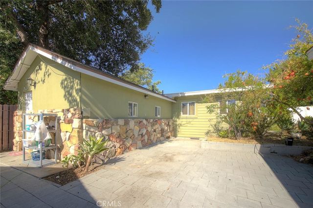 10610 Woodward, Sunland, CA 91040