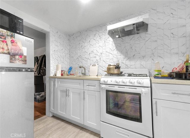 10610 Woodward, Sunland, CA 91040