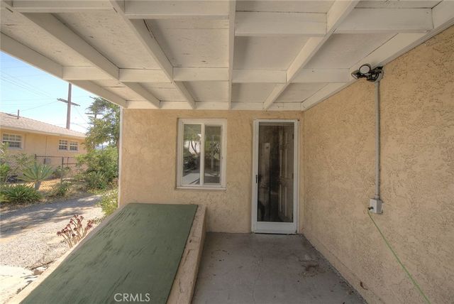 10610 Woodward, Sunland, CA 91040