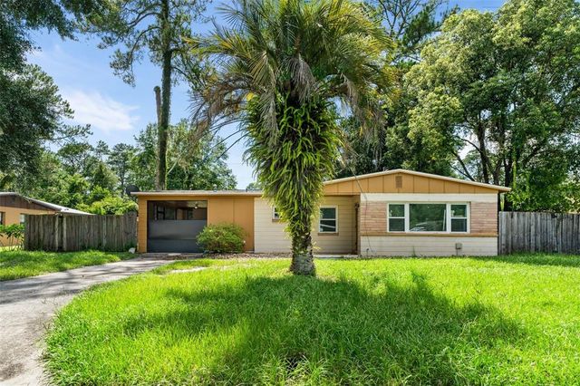 2618 NE 10TH TERRACE, Gainesville, FL 32609