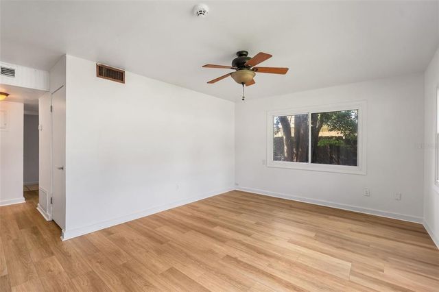 2618 NE 10TH TERRACE, Gainesville, FL 32609