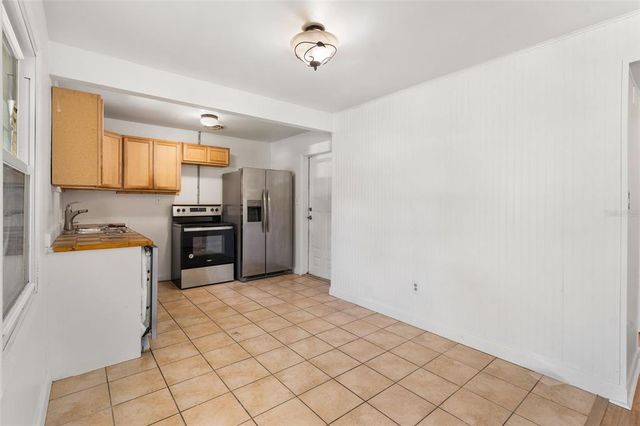 2618 NE 10TH TERRACE, Gainesville, FL 32609