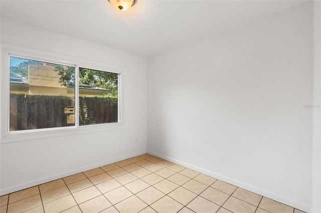 2618 NE 10TH TERRACE, Gainesville, FL 32609