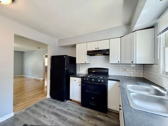122 N Menard Avenue 1A, Chicago, IL 60644