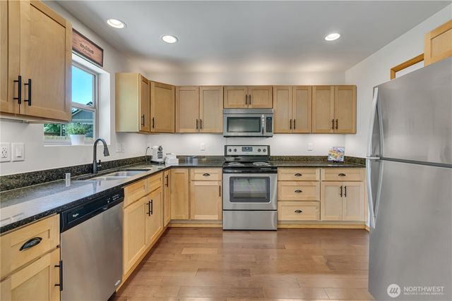 22224 Lydia Way NE, Poulsbo, WA 98370