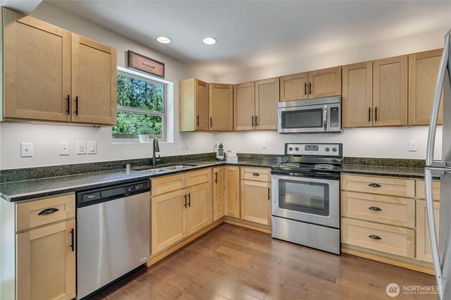 22224 Lydia Way NE, Poulsbo, WA 98370