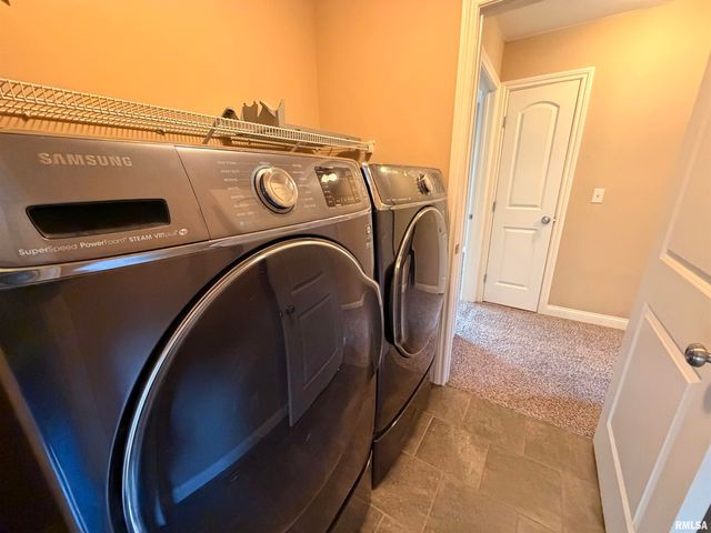 6305 W Clairemont Court, Edwards, IL 61528