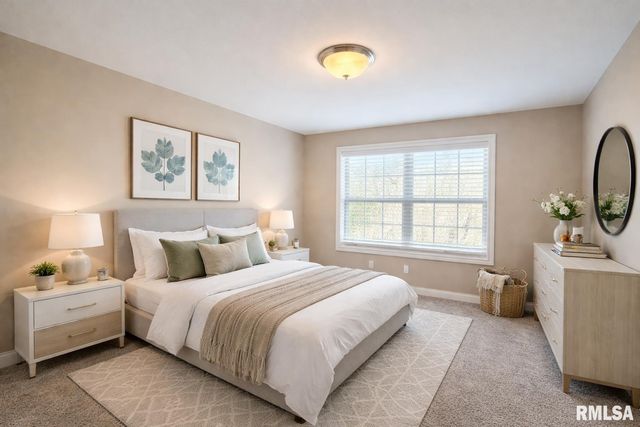 6305 W Clairemont Court, Edwards, IL 61528