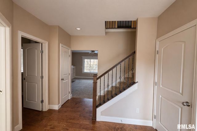 6305 W Clairemont Court, Edwards, IL 61528