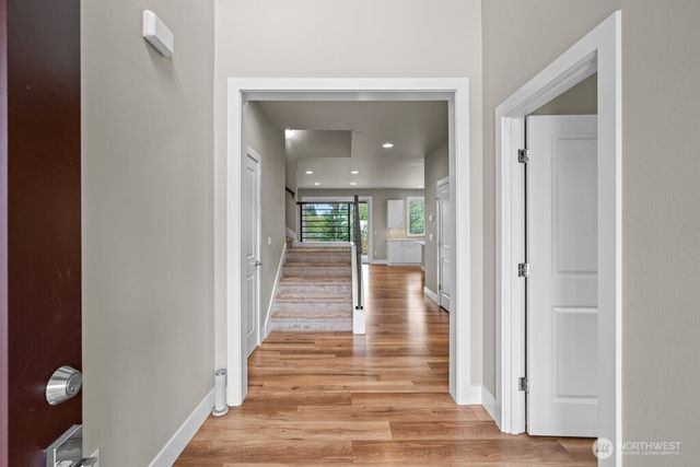 10901 71st Avenue E, Puyallup, WA 98373