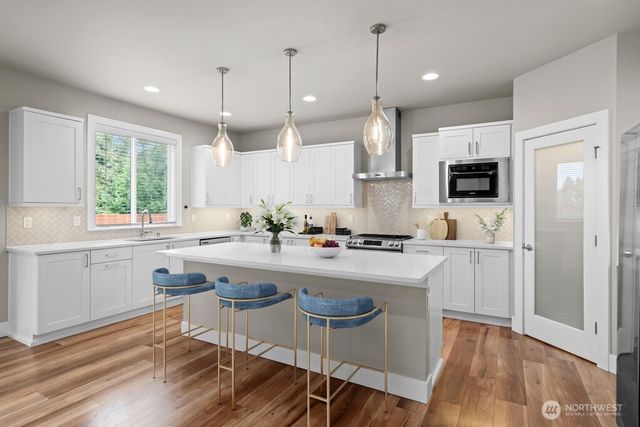10901 71st Avenue E, Puyallup, WA 98373