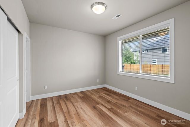 10901 71st Avenue E, Puyallup, WA 98373