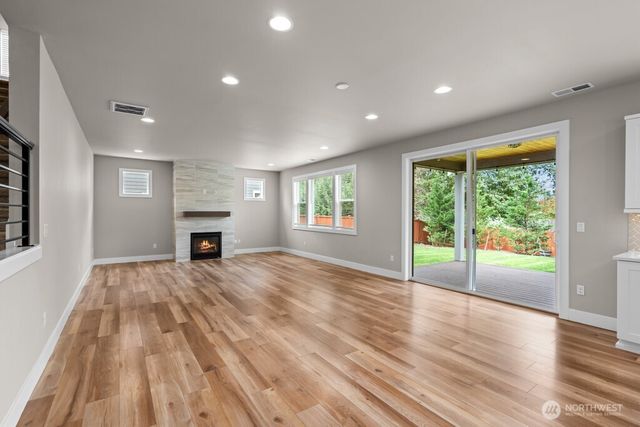 10901 71st Avenue E, Puyallup, WA 98373