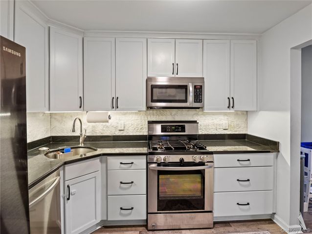 120 Parkside 120, Suffern, NY 10901