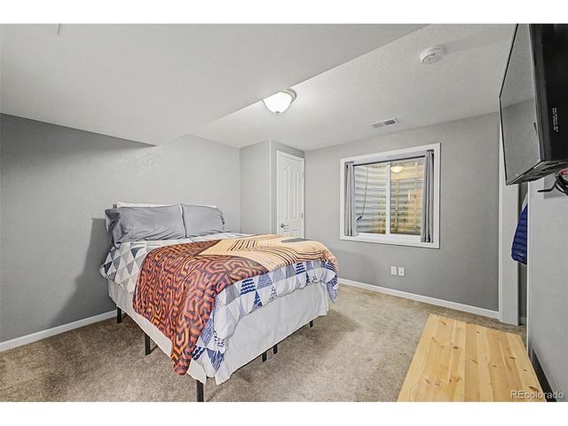 18612 E Wagon Trail Cir, Aurora, CO 80015