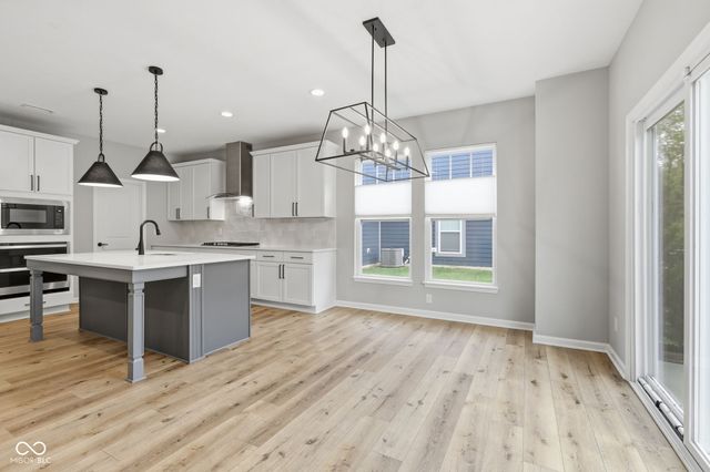6870 Hidden Meadow Pass, Mccordsville, IN 46055