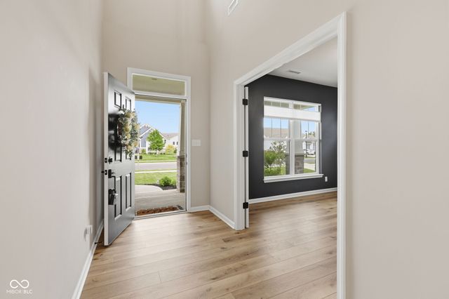 6870 Hidden Meadow Pass, Mccordsville, IN 46055