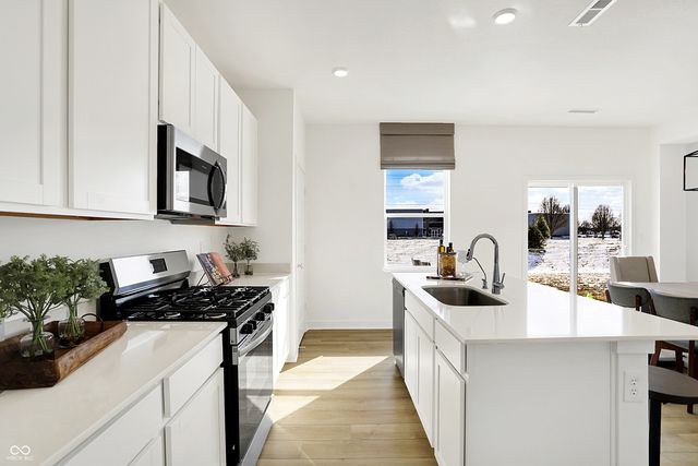 2256 Hemlock Circle, Greenfield, IN 46140