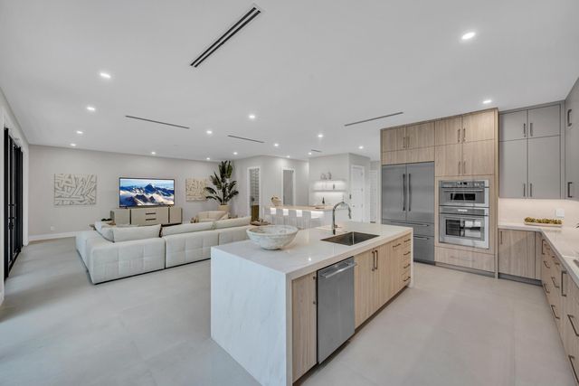 1625 SE 1st Street, Fort Lauderdale, FL 33301
