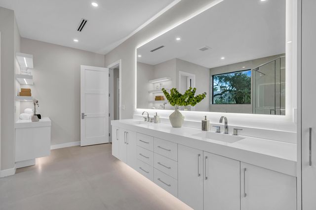 1625 SE 1st Street, Fort Lauderdale, FL 33301