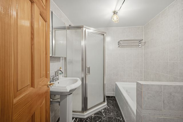 9603 Merton Avenue, Oak Lawn, IL 60453